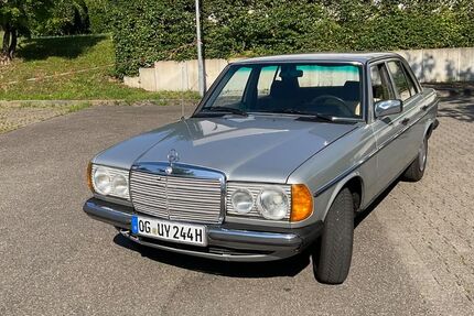 Mercedes-Benz 190 340.000 km 7.400 &euro; Offenburg 77654