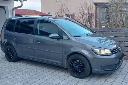 VW Touran 180.500 km 7.500 &euro; FEICHTEN 84550