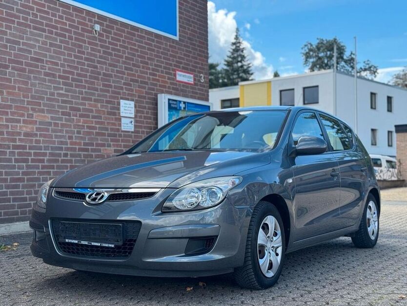 i30