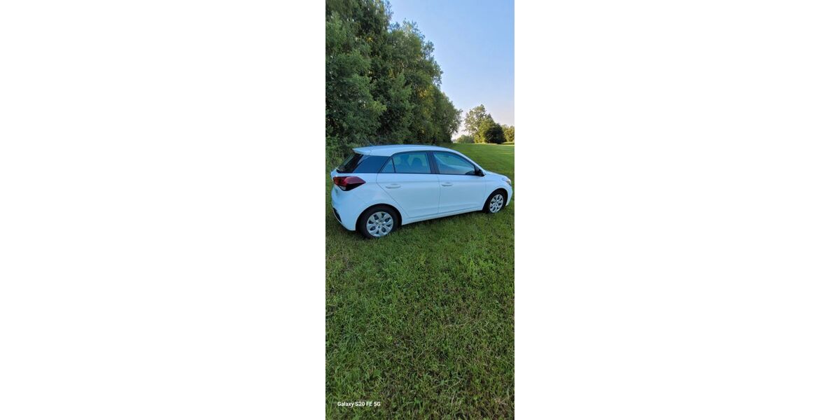 Hyundai i20 62.500 km 9.200 &euro; Wenden 57482
