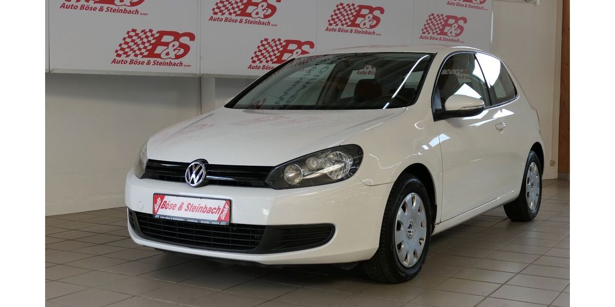 VW Golf 109.218 km 5.474 &euro; Frohburg 04654