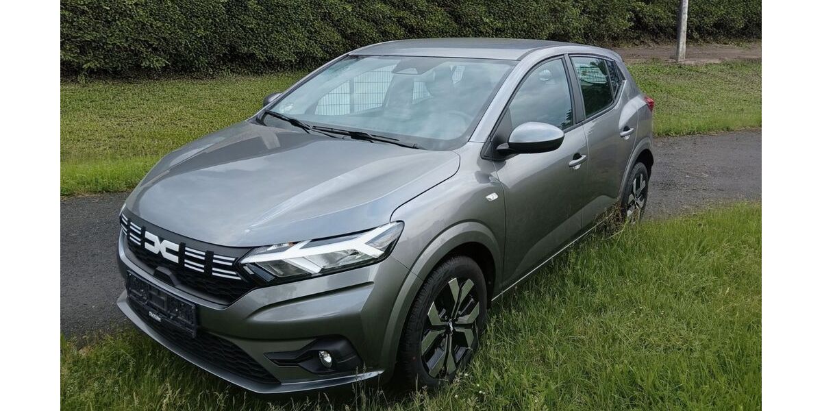 Dacia Sandero 18.800 km 15.500 &euro; Paderborn 33098