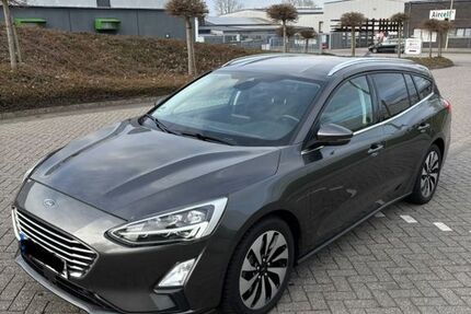 Ford Focus 89.662 km 13.600 &euro; Salzbergen 48499