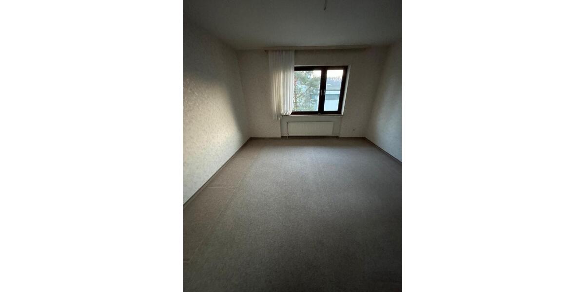 Reihenhaus Wuppertal Gemarkung Elberfeld - 7 Zimmer, 235 m&sup2;, 2.300&euro; | Angebot:24755207