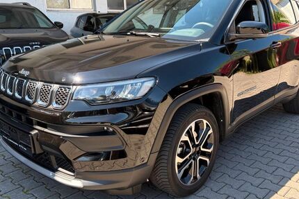 Jeep Compass 17.900 km 26.290 &euro; Ismaning 85737