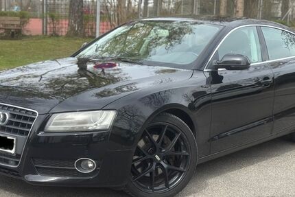 Audi A5 260.000 km 4.900 &euro; München 81825