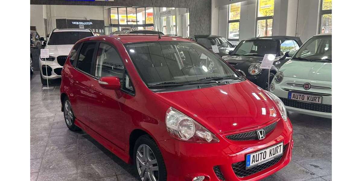 Honda Jazz 114.808 km 4.900 &euro; München 81829