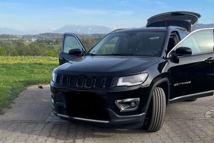 Jeep Compass 96.900 km 12.800 &euro; Traunstein 83278