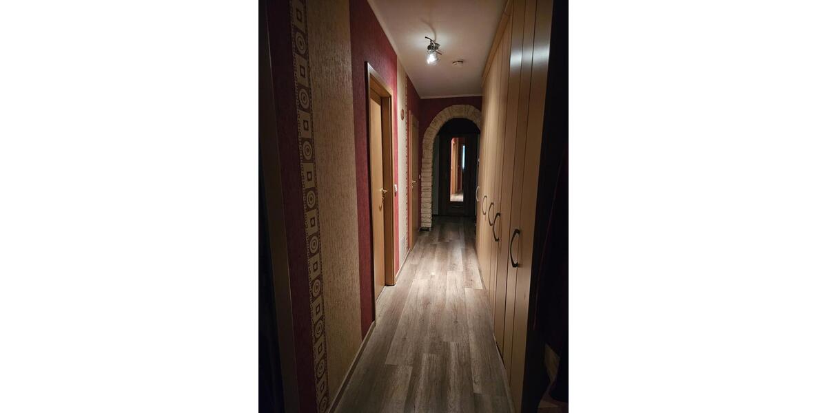Etagenwohnung Landstuhl - 5 Zimmer, 125 m&sup2;, 175.000&euro; | Angebot:26862435