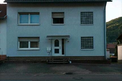 Haus Rehlingen-Siersburg Siersburg - 12 Zimmer, 255 m&sup2;, 359.000&euro; | Angebot:26802294