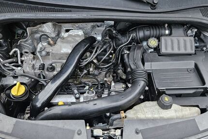 Renault Clio 185.500 km 2.495 &euro; Stuttgart 70619