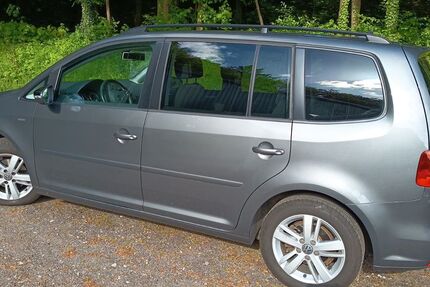 VW Touran 111.453 km 8.600 &euro; Itzehoe 25524