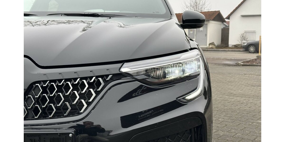 Renault Arkana Deutsch Techno MildHyb140EDC/SitzH/360° 13.900 km 23.990 &euro; Donauwörth 86609