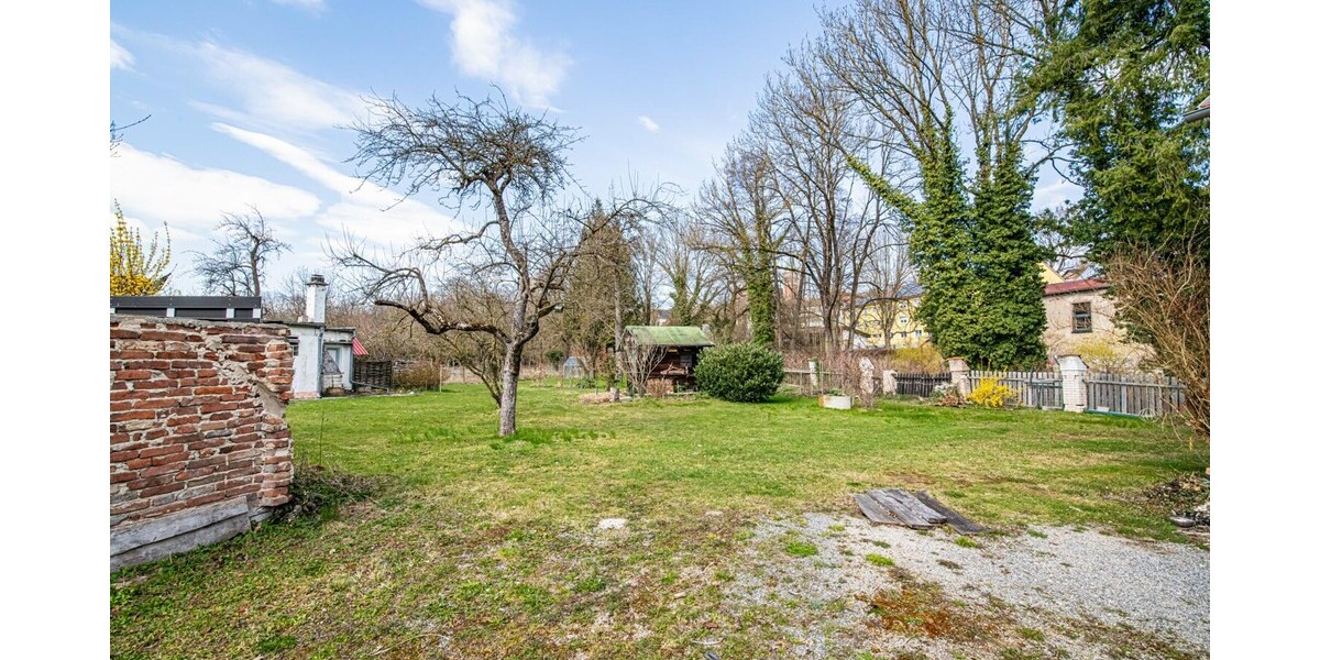 Großzügiges Zweifamilienhaus mit verborgenem Garten in der Innenstadt von Cham - Mehrfamilienhaus, Wohnhaus Cham | Angebot:26298154