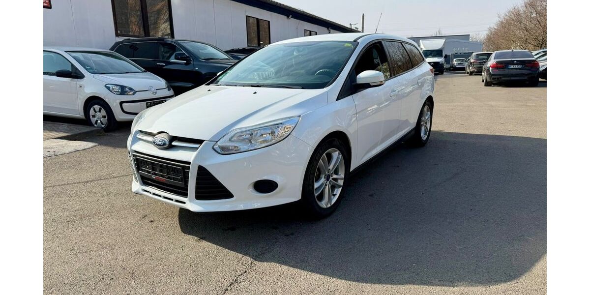 Ford Focus 258.200 km 2.799 &euro; Berlin 12681
