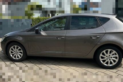 Seat Leon 146.798 km 8.500 &euro; Stuttgart 70378
