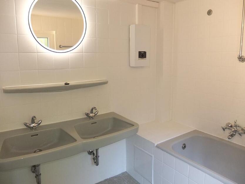 Wunderbar individuelle und angenehme Büro-Servicefläche in Solingen-Wald! zimmer