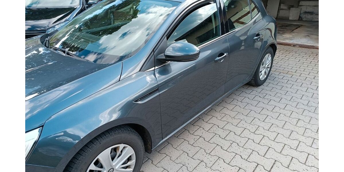 Renault Megane 61.337 km 9.000 &euro; Schneeberg OT Neustädtel 08289