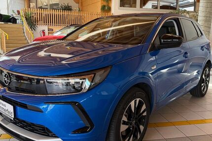 Opel Grandland (X) 6.100 km 29.900 &euro; Maßbach/Poppenlauer 97711