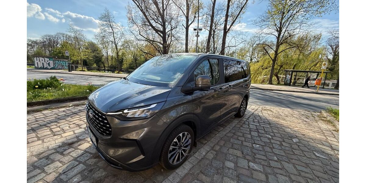 Ford Tourneo Custom 3.450 km 50.999 &euro; Berlin 10785