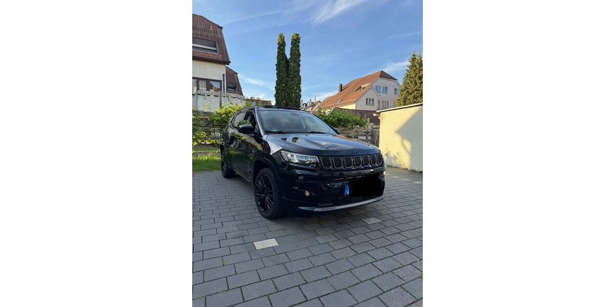 Jeep Compass 79.379 km 20.900 &euro; Stuttgart 70567