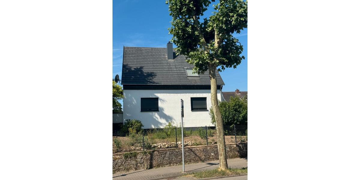 Einfamilienhaus Saarbrücken West - 5 Zimmer, 120 m&sup2;, 325.000&euro; | Angebot:27066449