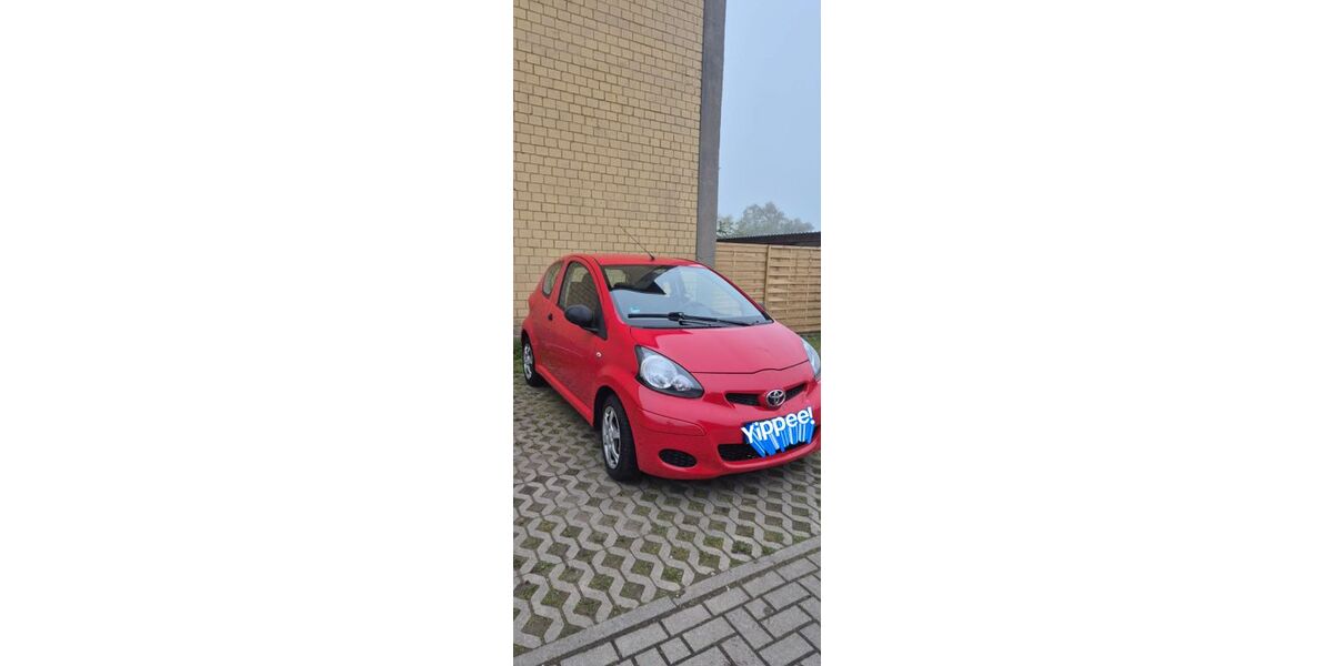 Toyota Aygo (X) 140.000 km 1.950 &euro; Rabenhorst 18211