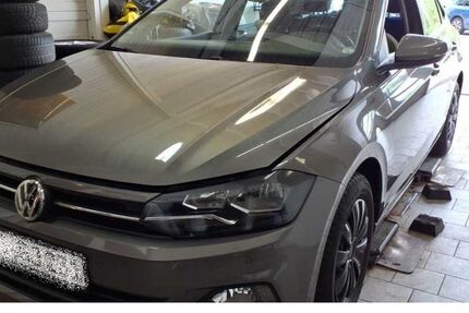VW Polo 27.990 km 11.800 &euro; Vilsbiburg 84137