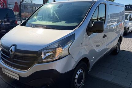 Renault Trafic 137.793 km 9.590 &euro; Köln 51065