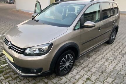 VW Touran 245.000 km 7.990 € Obertaufkirchen 84419