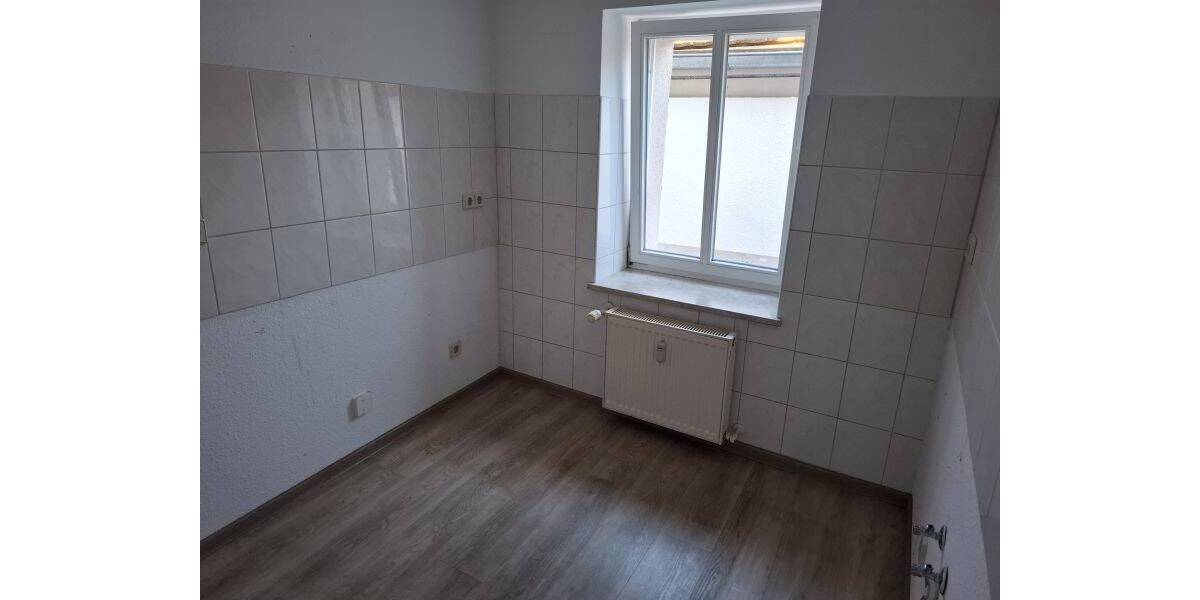 Etagenwohnung Aschersleben - 2 Zimmer, 37 m&sup2;, 210&euro; | Angebot:26257576