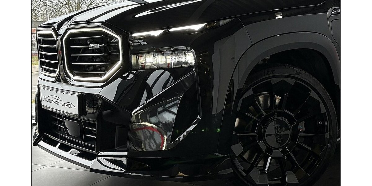 BMW XM 50e 23 Zoll Umbau VOLL Black 9.900 km 117.790 &euro; Stade 21682