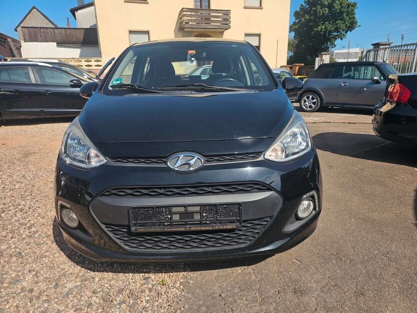 i10