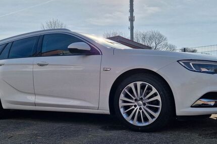 Opel Insignia 169.000 km 12.900 &euro; Vrees 49757