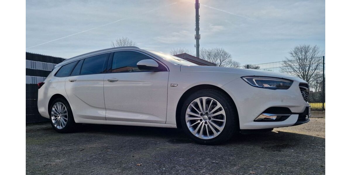 Opel Insignia 169.000 km 12.900 &euro; Vrees 49757