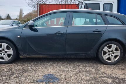 Opel Insignia 225.000 km 2.799 &euro; Rostock 18106