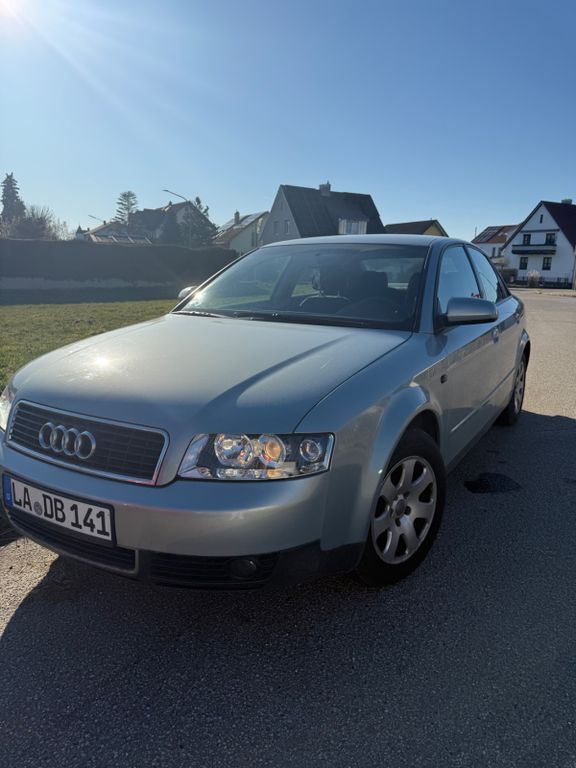Audi A4 184.000 km 1.090 € Geisenhausen 84144