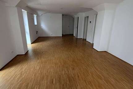 Wohnung Bad Mergentheim - 3.5 Zimmer, 106 m&sup2;, 977&euro; | Angebot:27349881