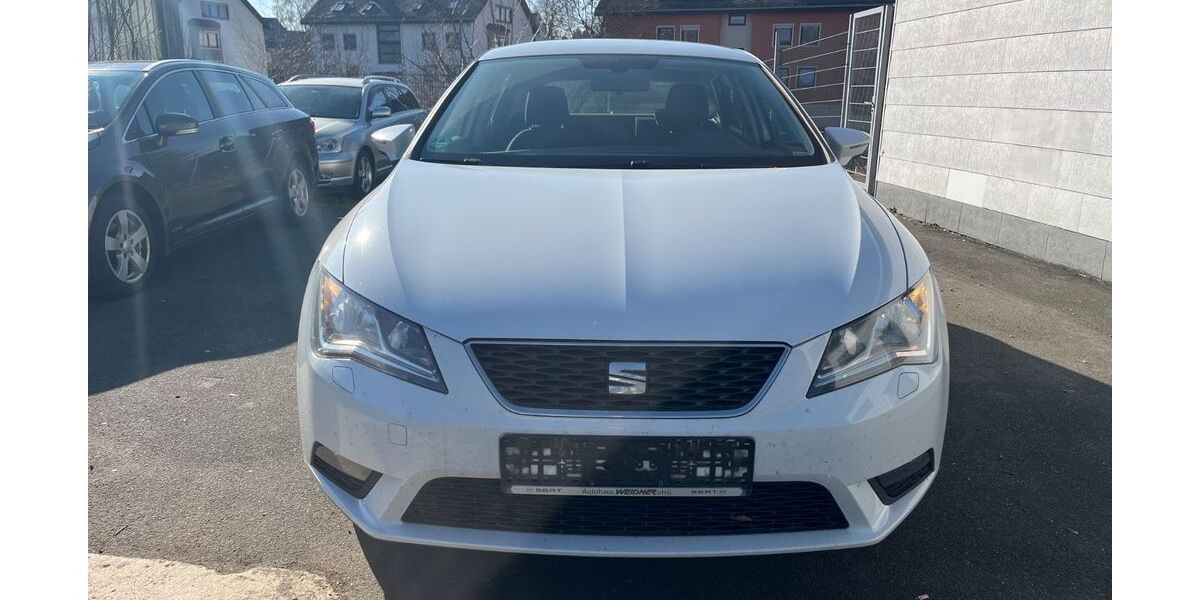Seat Leon 213.727 km 4.900 &euro; Münchberg 95213