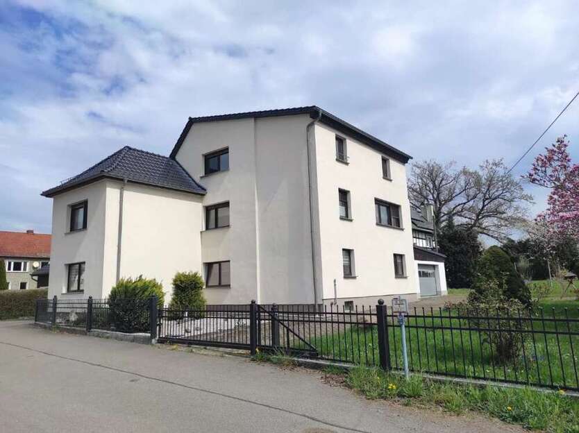 Haus zum Kaufen in Kitzscher 500.000 € 707.96 m²