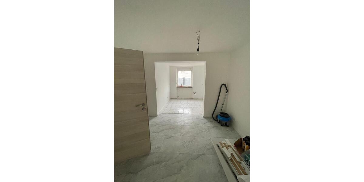 Reihenhaus Ingolstadt Friedrichshofen-Hollerstauden - 5.5 Zimmer, 150 m&sup2;, 2.500&euro; | Angebot:25922536