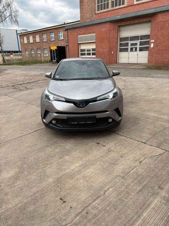 Toyota C-HR 293.065 km 14.000 € Berlin 12353