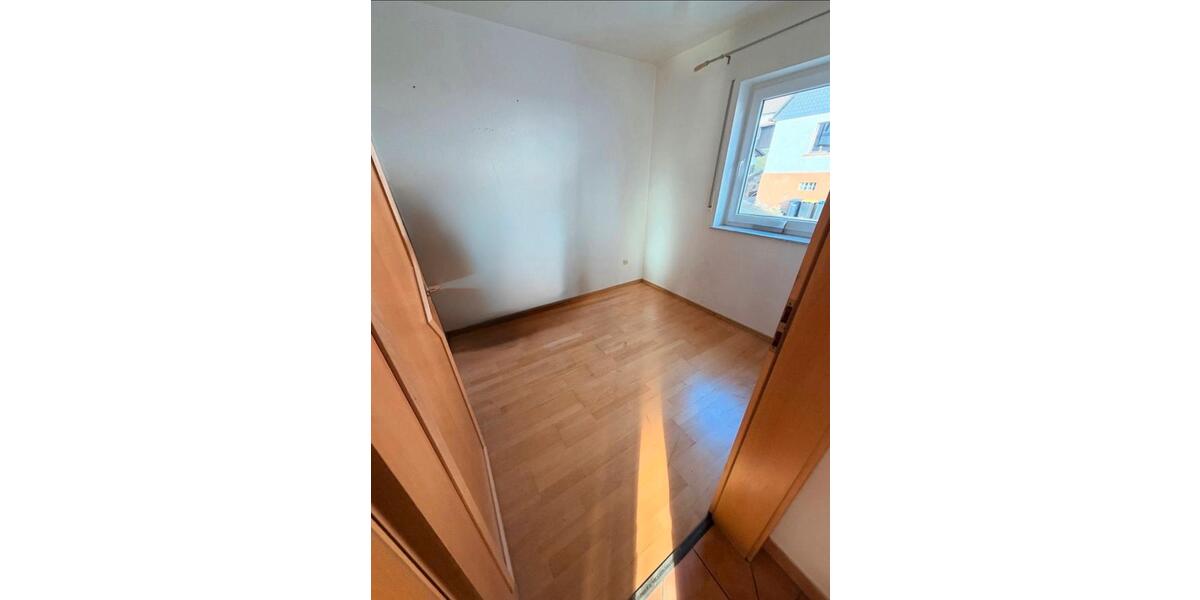 Einfamilienhaus Siegbach - 5 Zimmer, 124 m&sup2;, 1.165&euro; | Angebot:25170402