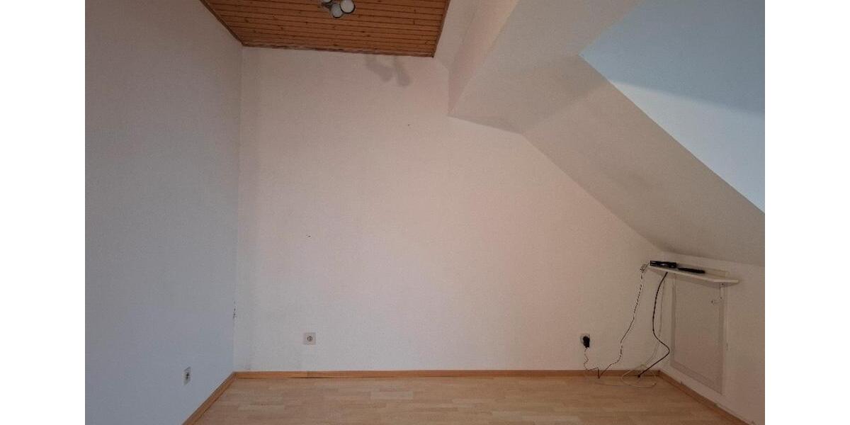 Dachgeschoßwohnung Ruderting - 1 Zimmer, 35 m&sup2;, 485&euro; | Angebot:24831323