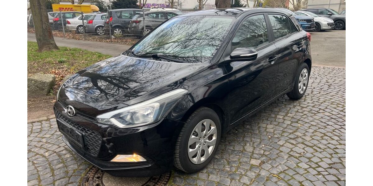 Hyundai i20 58.900 km 6.200 &euro; Kassel 34125