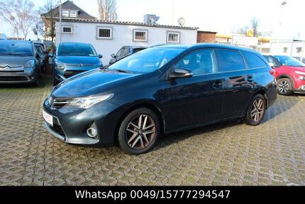 Toyota Auris 233.418 km 6.900 &euro; Würselen 52146