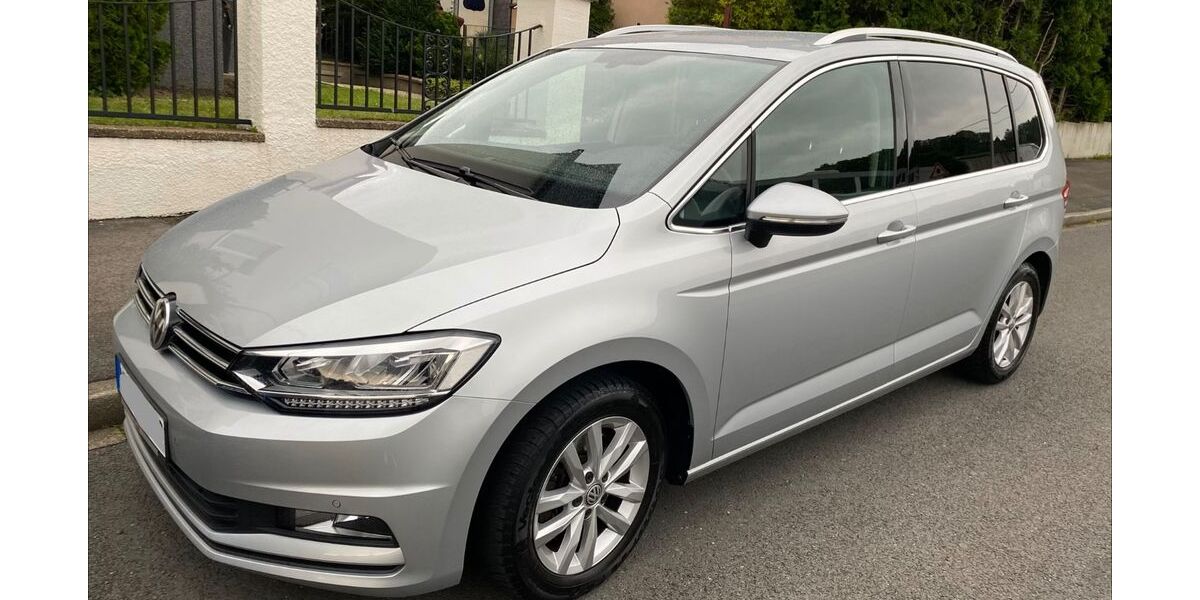 VW Touran 129.832 km 15.900 &euro; Iserlohn 58644