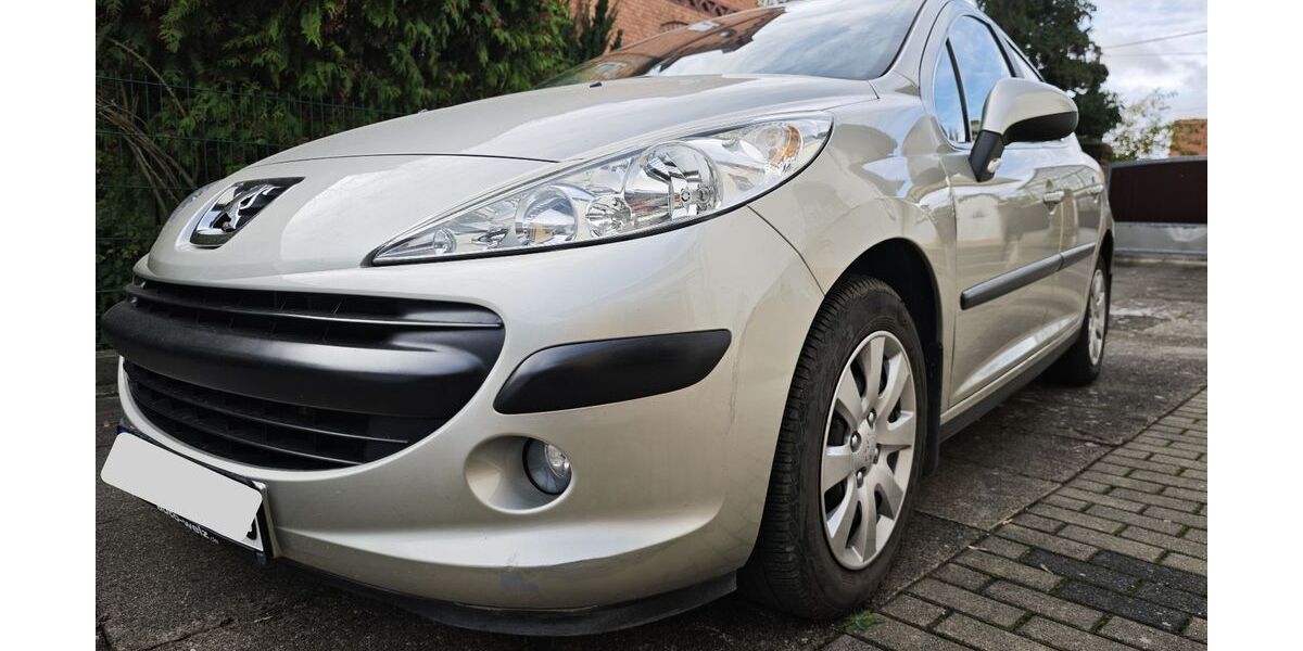 Peugeot 207 54.700 km 2.899 &euro; Rudolstadt 07407