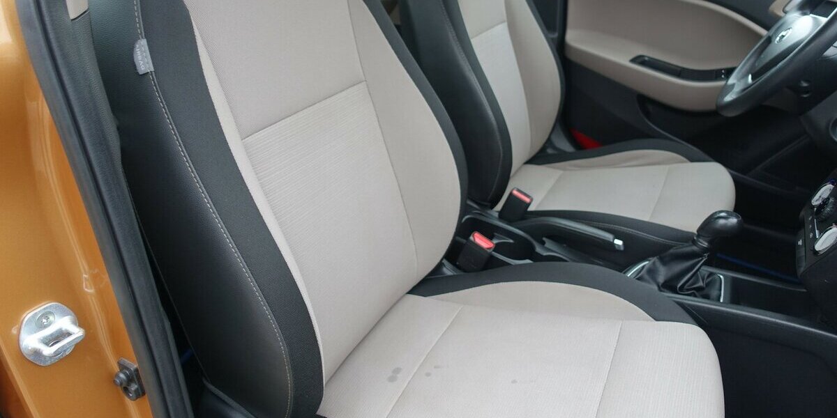 Hyundai i20 Classic Klima ZV-FB Ganzjahresreifen 138.100 km 6.950 &euro; Neumarkt/OPf 92318