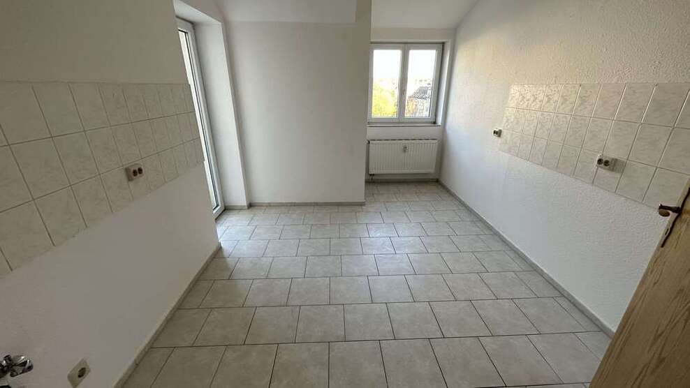 Wohnung zum Mieten in Chemnitz 369 € 65 m²